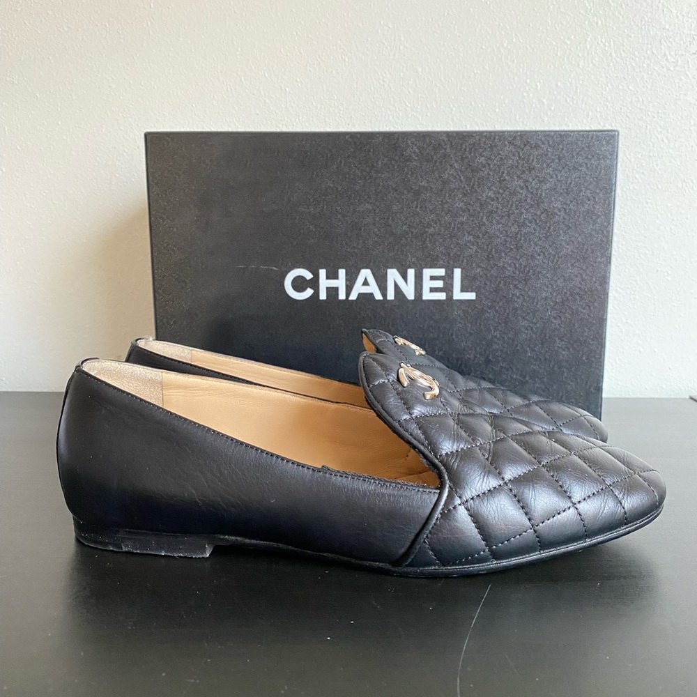 EUC Chanel CC Lambskin Quilted Leather Loafers Flats size 37.5 fits 6.5 - Picture 2 of 11